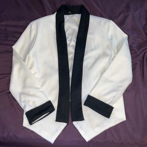 Bar lll white and black jacket, size S small